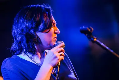 Miriam Bayle, vocal
