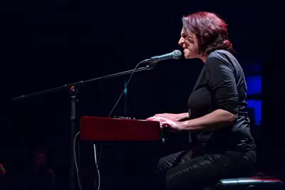 Miriam Bayle, vocal