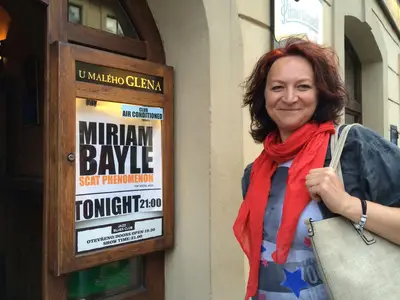 Miriam Bayle, vocal